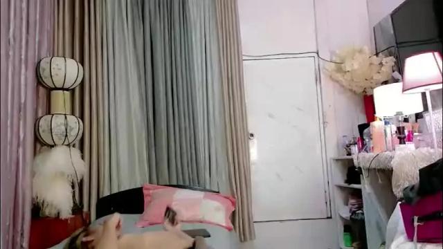 Image 2 of kween_romance Stream on Chaturbate on 19 days ago