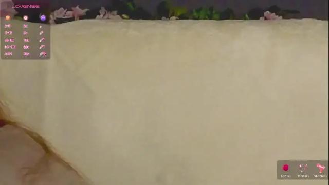 Image 12 of kwiinela Stream on Chaturbate on 2 months ago