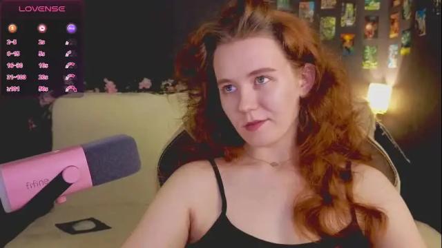 Image 12 of kwiinela Stream on Chaturbate on 2 months ago
