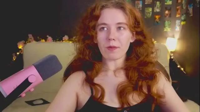 Image 8 of kwiinela Stream on Chaturbate on 2 months ago