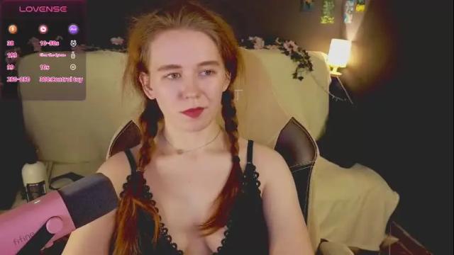 Image 8 of kwiinela Stream on Chaturbate on 2 months ago
