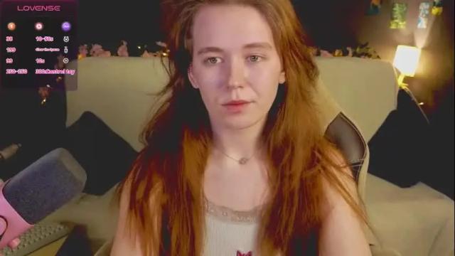 Image 4 of kwiinela Stream on Chaturbate on 1 month ago