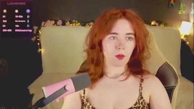 Image 4 of kwiinela Stream on Chaturbate on 1 month ago