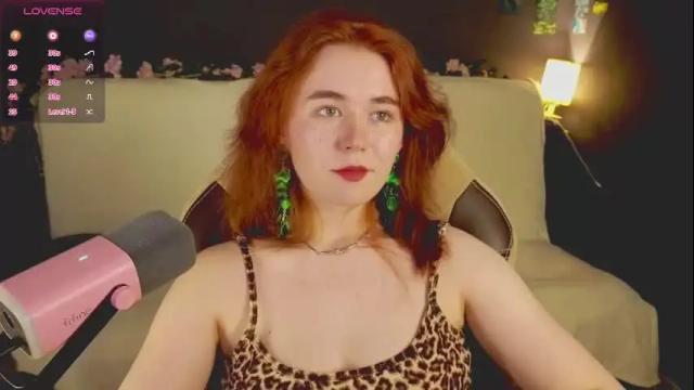 Image 11 of kwiinela Stream on Chaturbate on 1 month ago