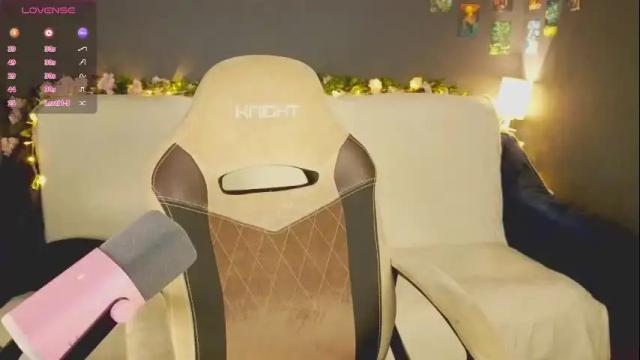 Image 2 of kwiinela Stream on Chaturbate on 1 month ago