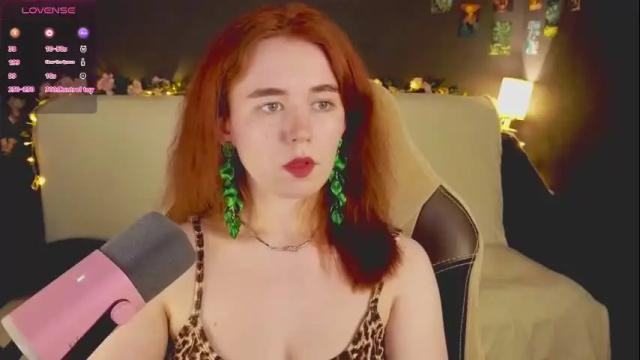 Image 3 of kwiinela Stream on Chaturbate on 1 month ago