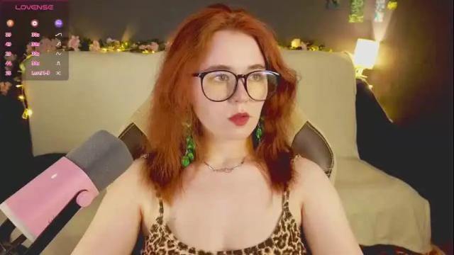 Image 8 of kwiinela Stream on Chaturbate on 1 month ago
