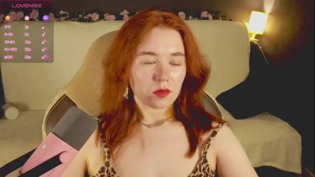Image 12 of kwiinela Stream on Chaturbate on 17 days ago