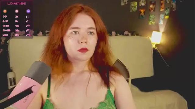 Image 12 of kwiinela Stream on Chaturbate on 13 days ago