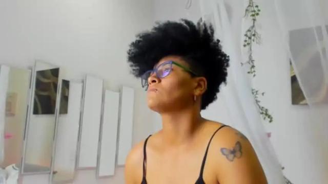 Image 2 of kyla_malik Stream on Chaturbate on 20 months ago