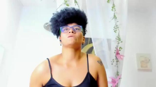 Image 7 of kyla_malik Stream on Chaturbate on 20 months ago