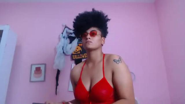 Image 4 of kyla_malik Stream on Chaturbate on 19 months ago