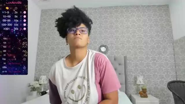 Image 2 of kyla_malik Stream on Chaturbate on 19 months ago