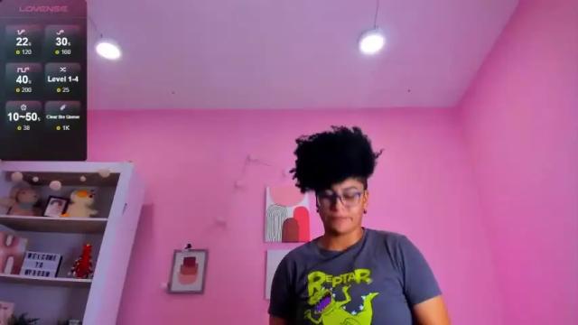Image 2 of kyla_malik Stream on Chaturbate on 19 months ago
