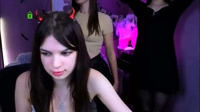 Image 10 of kylie_angel3 Stream on Chaturbate on 2 months ago