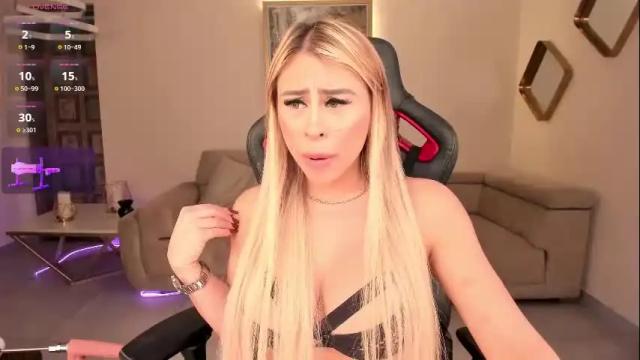 Image 6 of kylie_cooper Stream on Chaturbate on 1 month ago