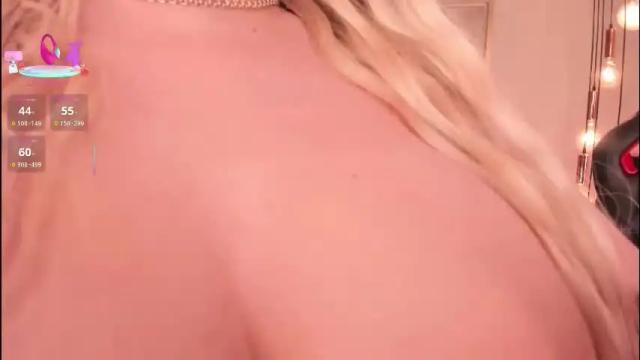 Image 4 of kylie_cooper Stream on Chaturbate on 4 months ago