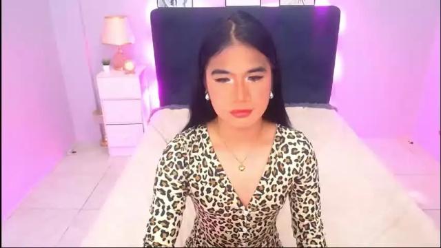 Image 2 of kylie_cums Stream on Chaturbate on 1 month ago
