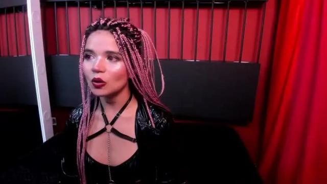 Image 6 of kylie_foxx1 Stream on Chaturbate on 13 months ago