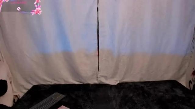 Image 2 of kylie_foxx1 Stream on Chaturbate on 2 months ago