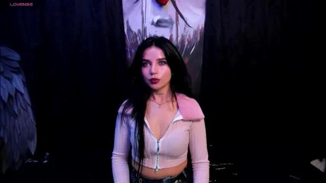 Image 3 of kylie_foxx1 Stream on Chaturbate on 1 month ago