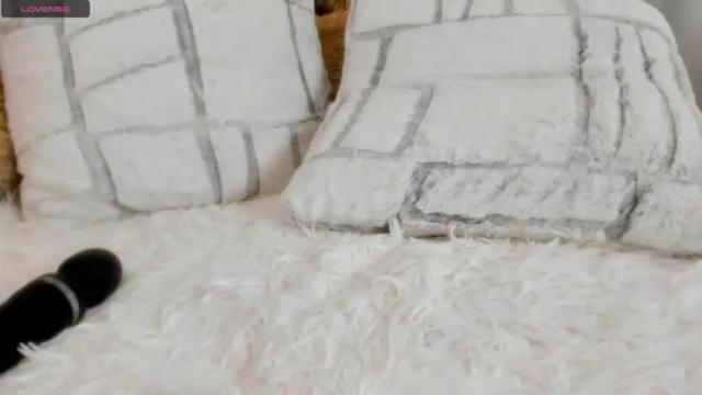 Thumbnail 2, kylie_ginger's Stream at Chaturbate, 27 months ago