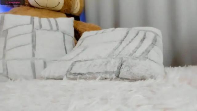 Image 7 of kylie_ginger Stream on Chaturbate on 27 months ago