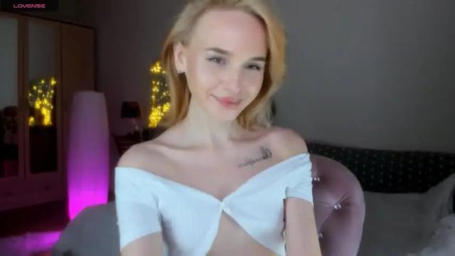 Image 2 of kylie_ginger Stream on Chaturbate on 25 months ago