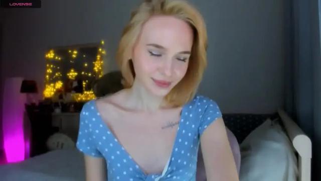 Image 2 of kylie_ginger Stream on Chaturbate on 25 months ago
