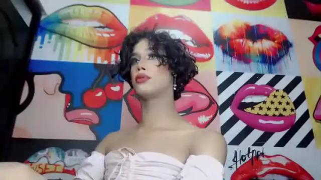 Image 8 of kylie_girl_ts Stream on Chaturbate on 16 months ago