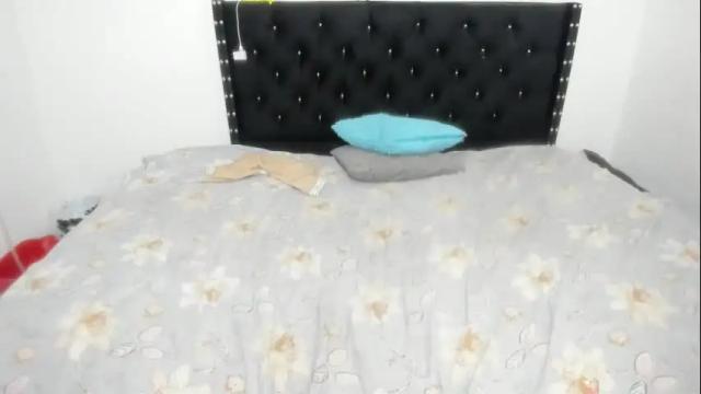 Image 4 of kylie_hot34 Stream on Chaturbate on 1 month ago