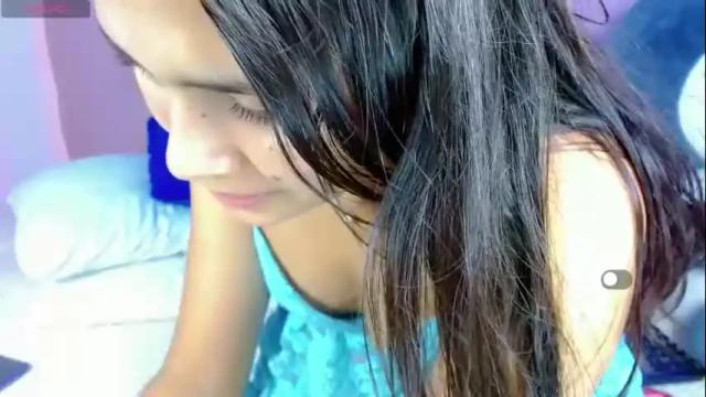 Image 8 of kylie_hottt_ Stream on Chaturbate on 8 days ago