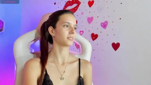 Image 6 of kylie_karter Stream on Chaturbate on 16 months ago
