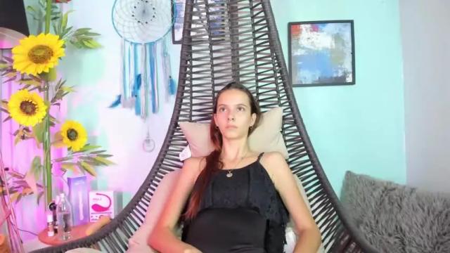 Image 2 of kylie_karter Stream on Chaturbate on 15 months ago