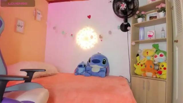 Image 2 of kylie_karter Stream on Chaturbate on 15 months ago