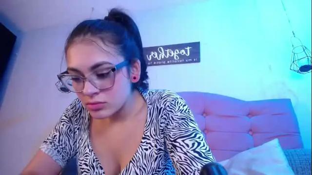 Image 7 of kylie_ls Stream on Chaturbate on 29 days ago