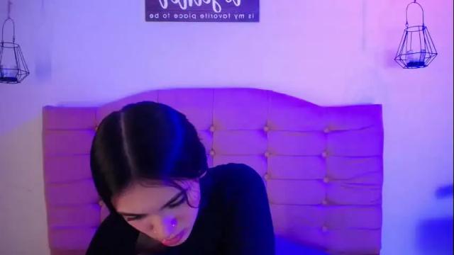 Image 11 of kylie_ls Stream on Chaturbate on 1 month ago