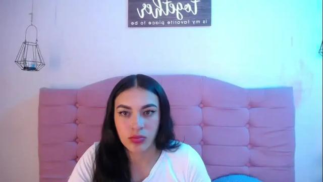Image 4 of kylie_ls Stream on Chaturbate on 24 days ago