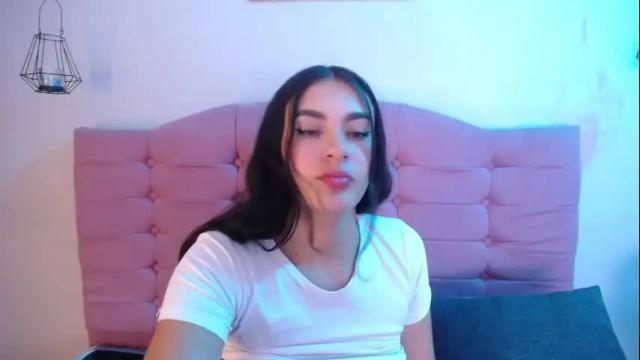 Image 8 of kylie_ls Stream on Chaturbate on 24 days ago