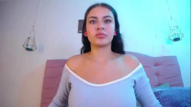 Image 3 of kylie_ls Stream on Chaturbate on 19 days ago