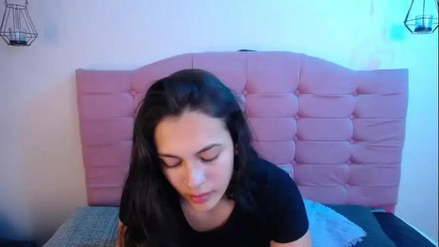 Image 7 of kylie_ls Stream on Chaturbate on 13 days ago