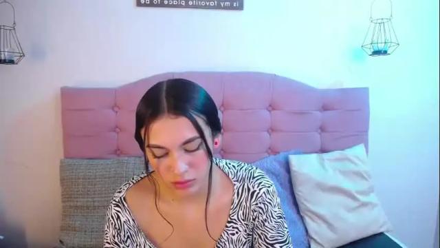 Image 11 of kylie_ls Stream on Chaturbate on 4 days ago