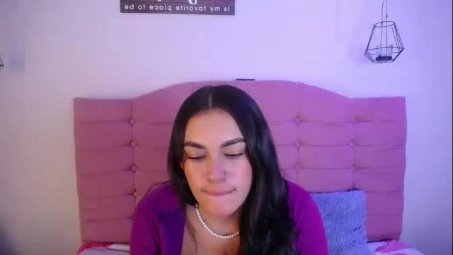 Image 11 of kylie_ls Stream on Chaturbate on 1 month ago