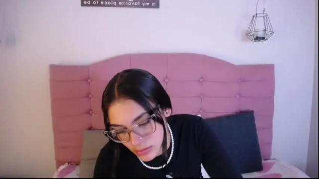 Image 12 of kylie_ls Stream on Chaturbate on 27 days ago