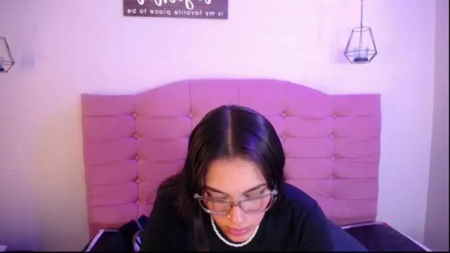 Image 6 of kylie_ls Stream on Chaturbate on 27 days ago