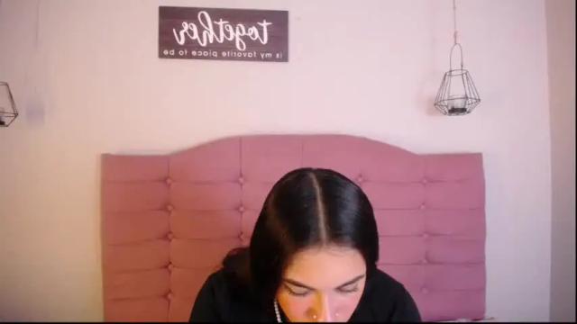 Image 7 of kylie_ls Stream on Chaturbate on 27 days ago