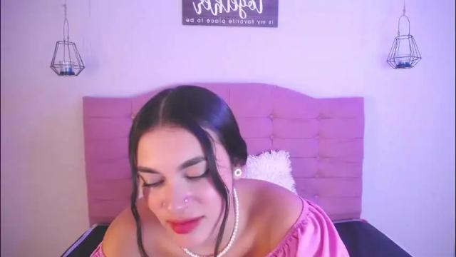 Image 7 of kylie_ls Stream on Chaturbate on 19 days ago