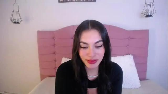 Image 7 of kylie_ls Stream on Chaturbate on 2 months ago