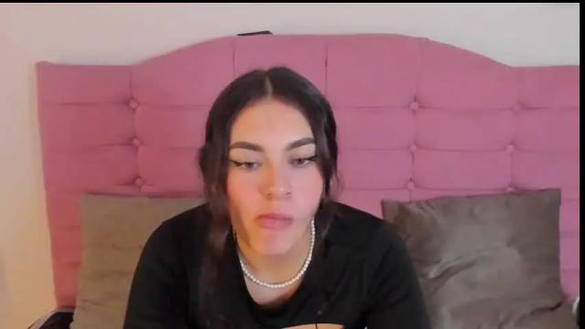 Image 10 of kylie_ls Stream on Chaturbate on 2 months ago