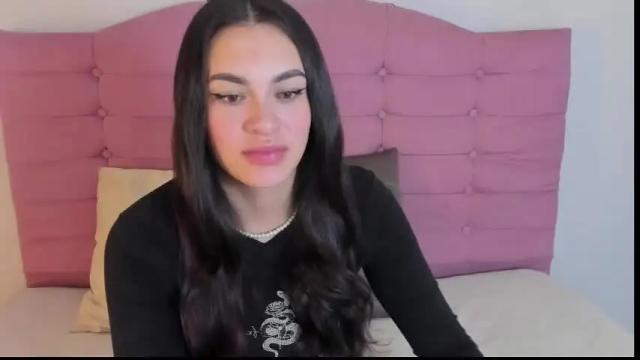 Image 3 of kylie_ls Stream on Chaturbate on 1 month ago